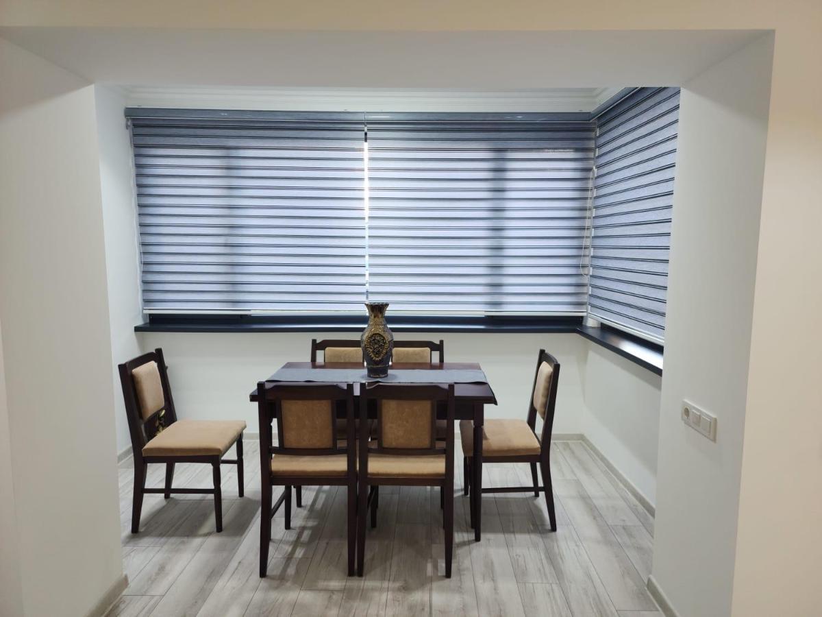 Apartament Samarkand Luaran gambar